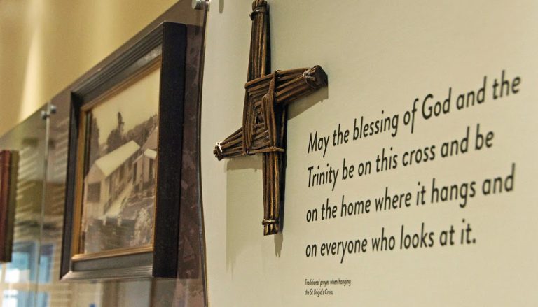 wysiwyg3d-3dscanning-art-bronzecross005 wysiwyg3d 3d scanning Brigid's Cross Bronze