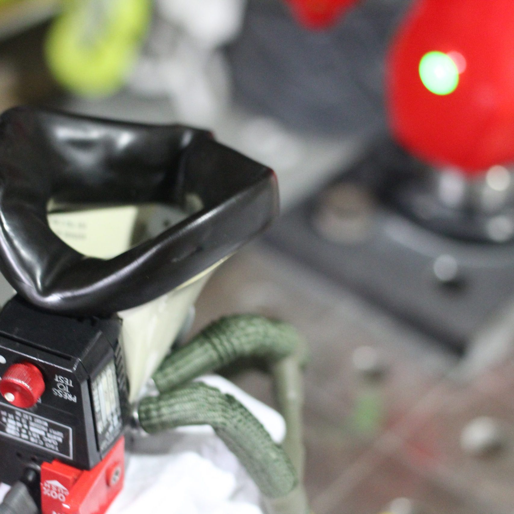 3dlaserscanning-aero-aeos-facemaskadaptors-facemasks005 Flight Deck Oxygen Masks wysiwyg3d 3dscanning kreon scanner